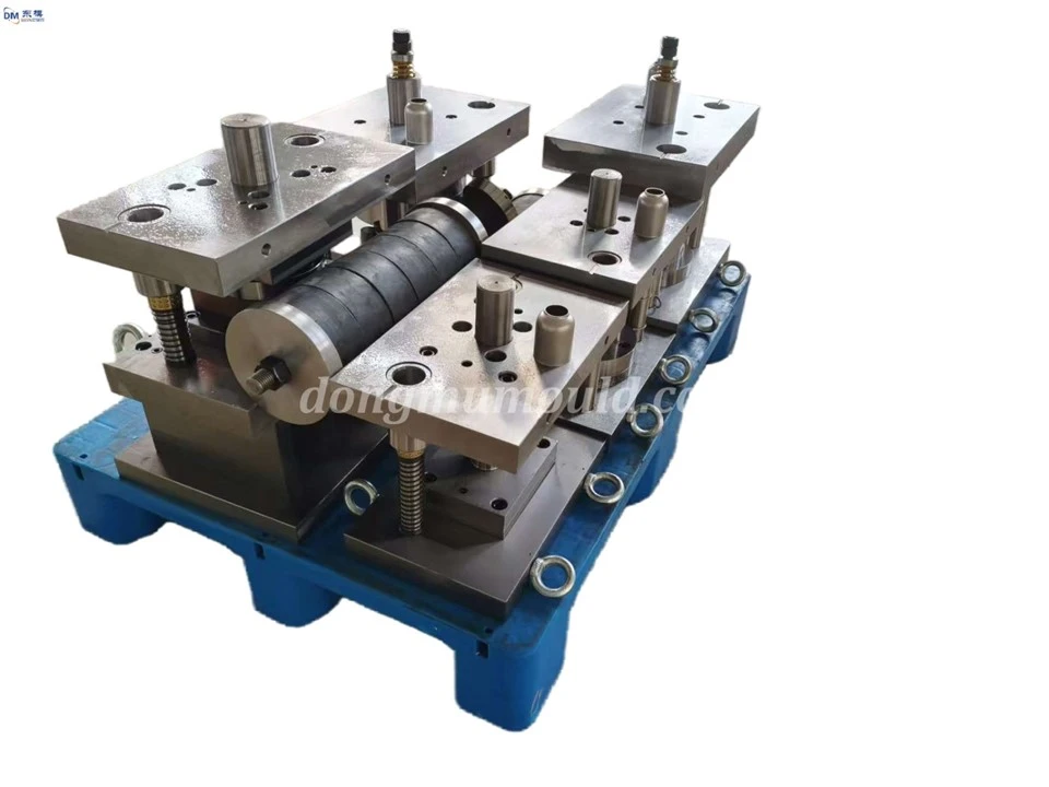 Design Of Open-Type One-Piece Deep-Drawing Metal Custom Precision Progressive Stamping Dies manufacturers