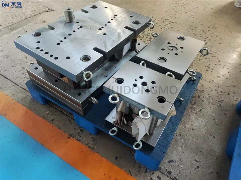 Metal Sheet And Aluminum Alloy Sheet Continuous Stretching Stamping Die