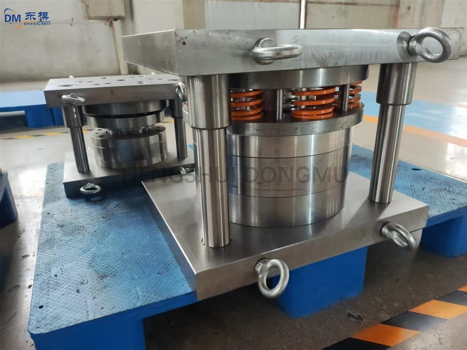 Lenturan, Tebukan, Dan Pengecapan Logam OEM; Bahagian Automotif Stamping Mati